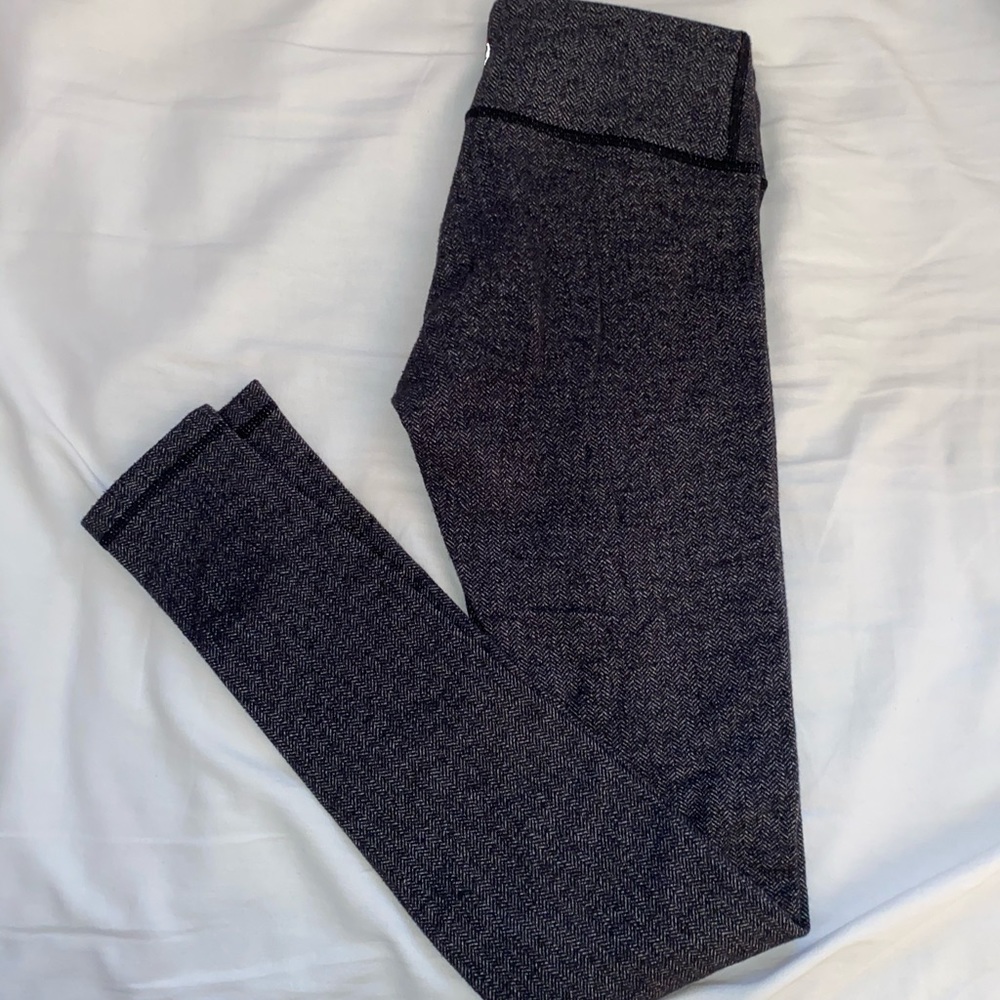 Charcoal Lululemon leggings
